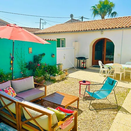 Un Air De Famille Alojamento de Acomodação e Pequeno-almoço Saint-Pierre-d'Oleron