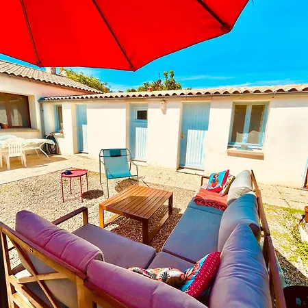 Un Air De Famille Alojamento de Acomodação e Pequeno-almoço Saint-Pierre-d'Oleron